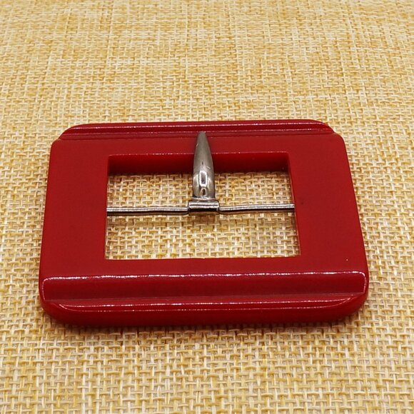 1950s Vintage Red Bakelite Square Belt Buckle Cherry Candy Apple Red - Picture 11 of 12